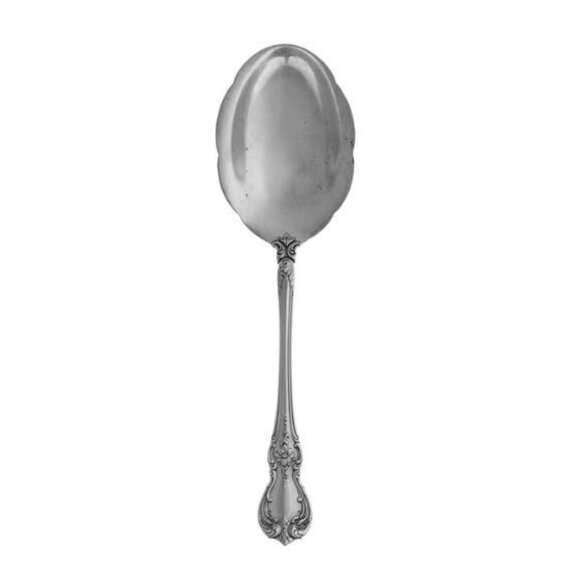 Towle Old Master Sterling Silver Flatware 5 3/4" Scalloped Berry Spoon NEW - Picture 1 of 3